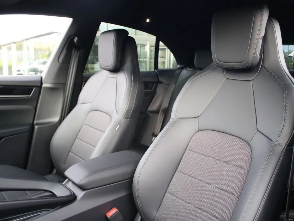 Porsche Macan Electric - Image 5