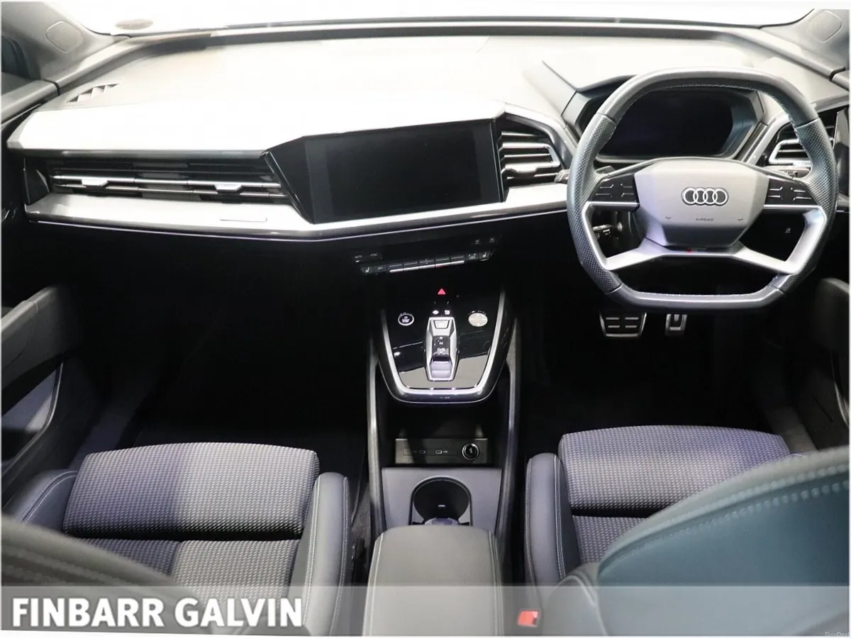 Audi Q4 e-tron 35 S LINE - Image 4