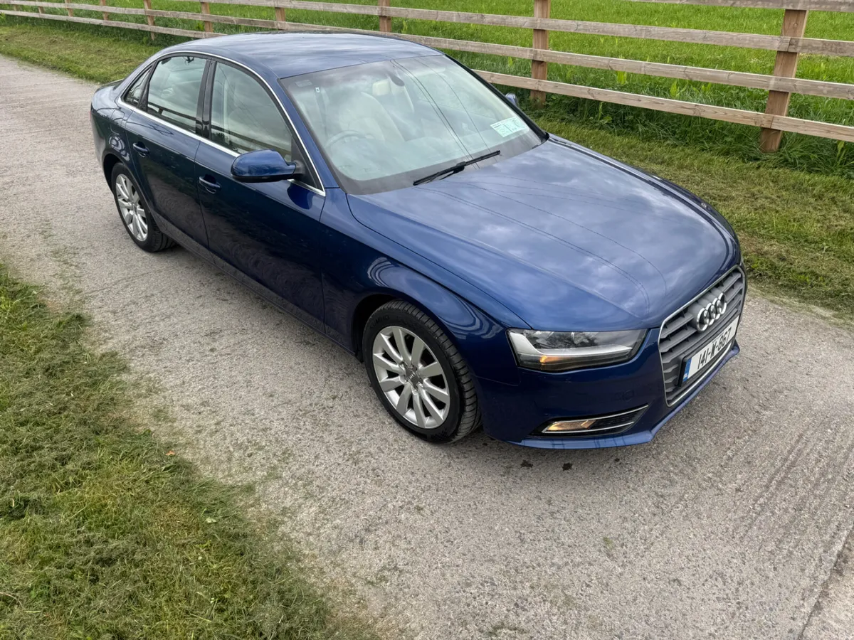 Audi A4,Low KMS,Main dealer service history - Image 2
