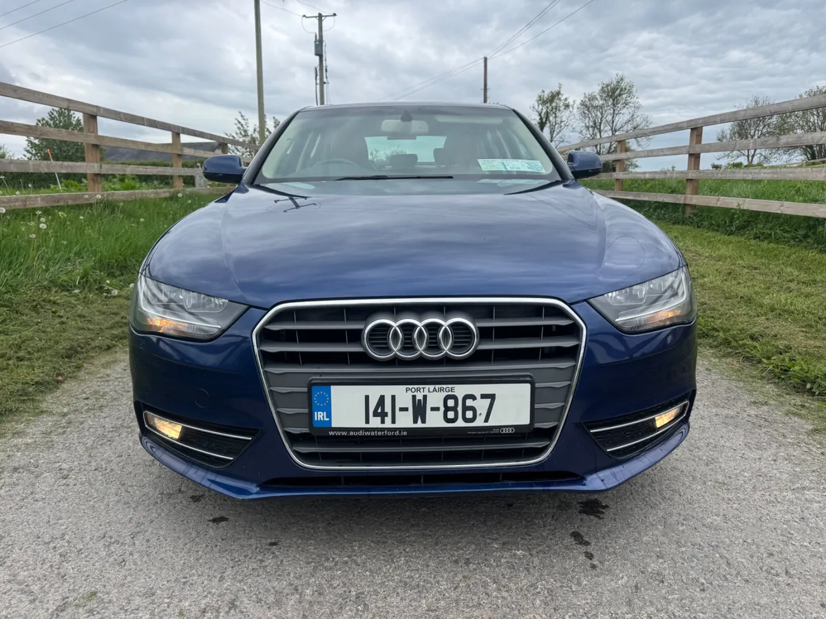 Audi A4,Low KMS,Main dealer service history - Image 4