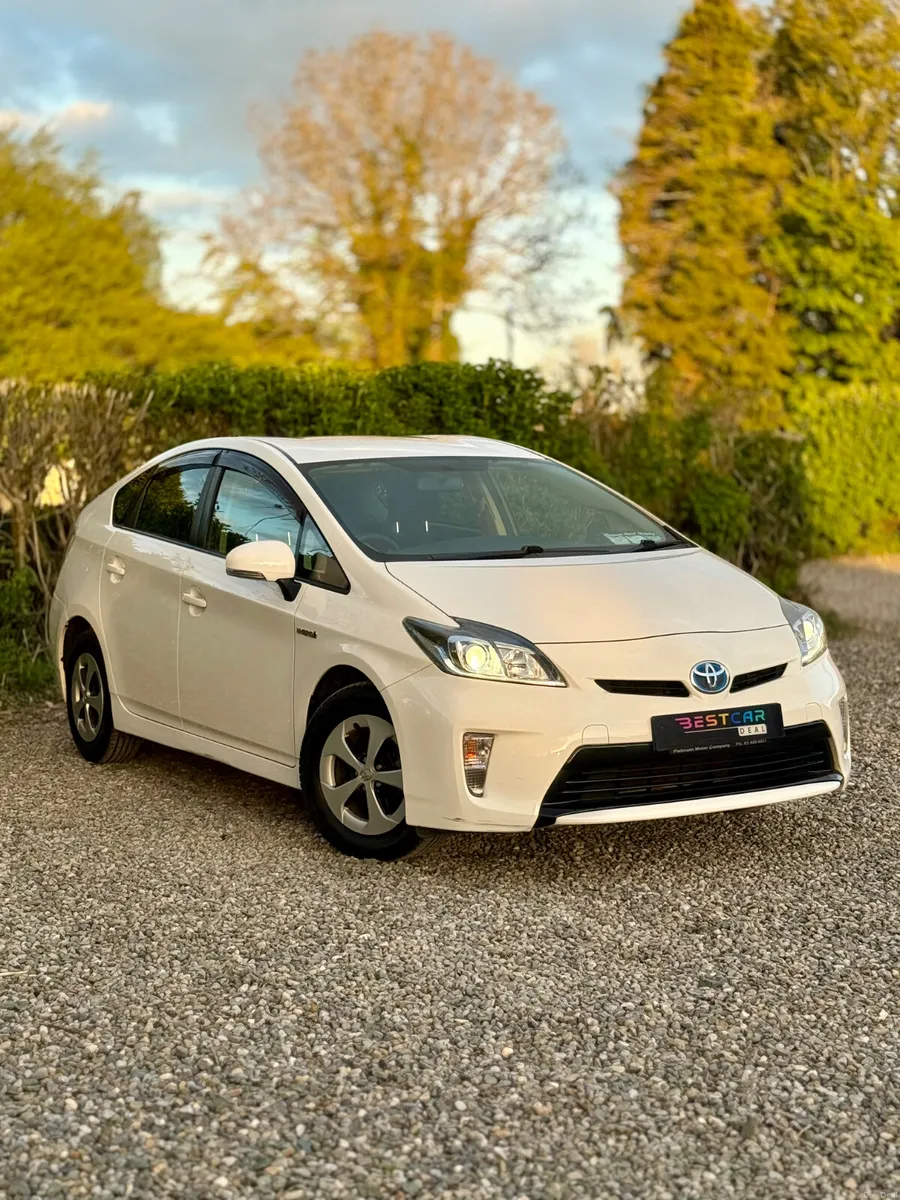 2013 Toyota Prius 1.8 Hybrid Automatic - Image 1