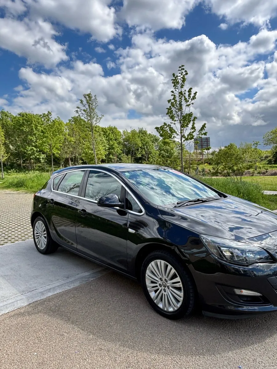 Opel Astra 2015 - Image 3