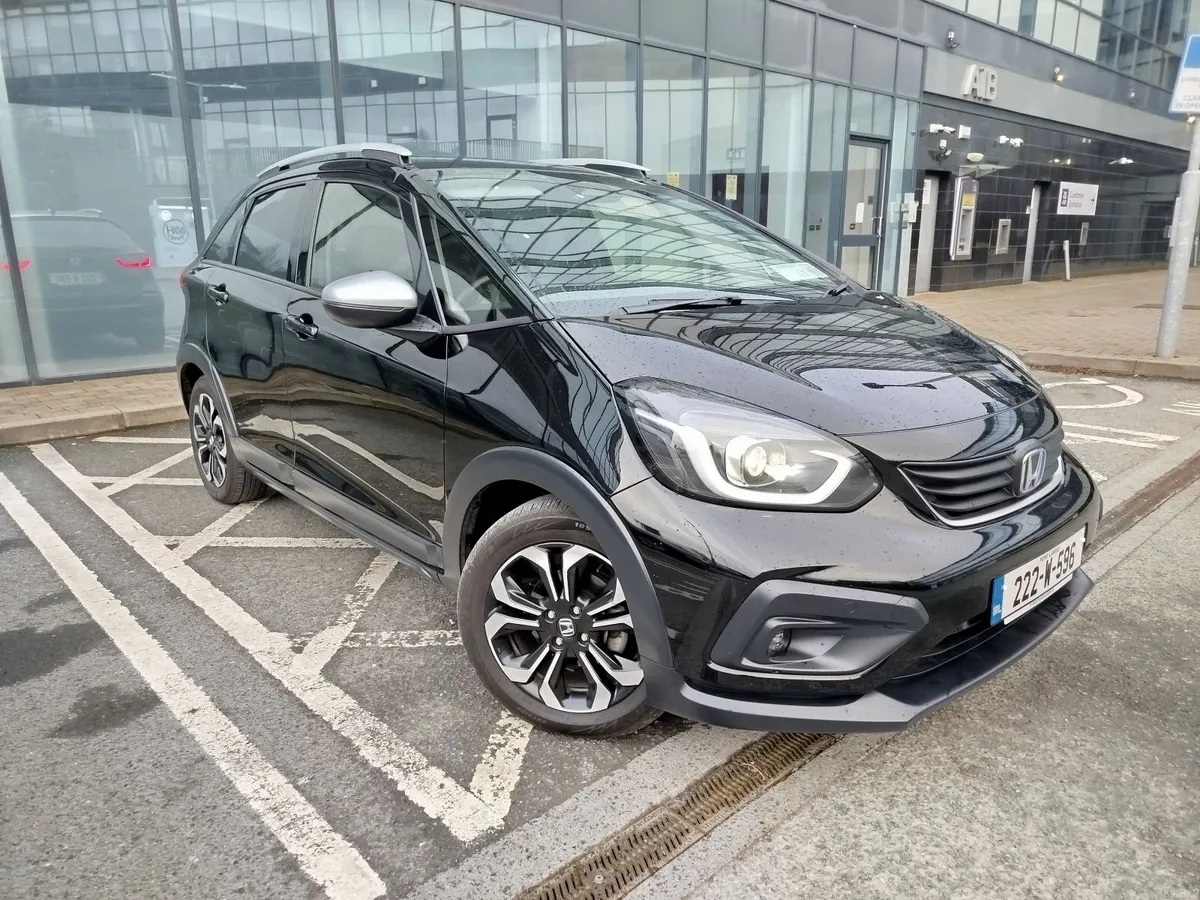 HONDA JAZZ CROSSTAR 1.5e:HEV AUTO - Image 1