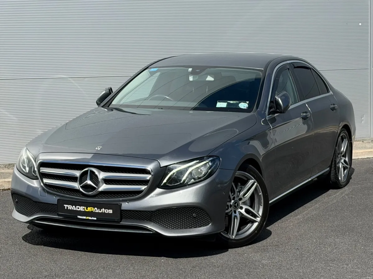 Mercedes-Benz E220d AMG line - Image 2
