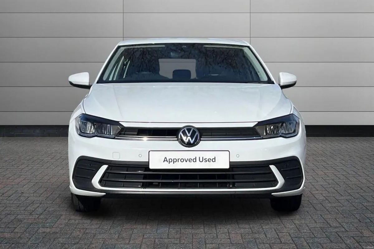 Stunning 231 VW POLO - 5dr in White, low mileage - Image 1