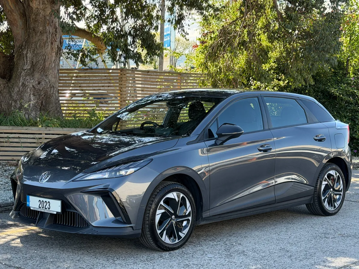 2023 MG 4..SE..LONG RANGE..64KWH..2 KEYS - Image 2