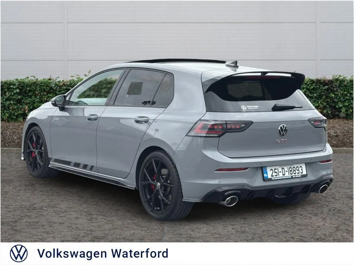 Volkswagen Golf GOLF GTI CLUBSPORT 2.0 TSI 300HP - Image 3