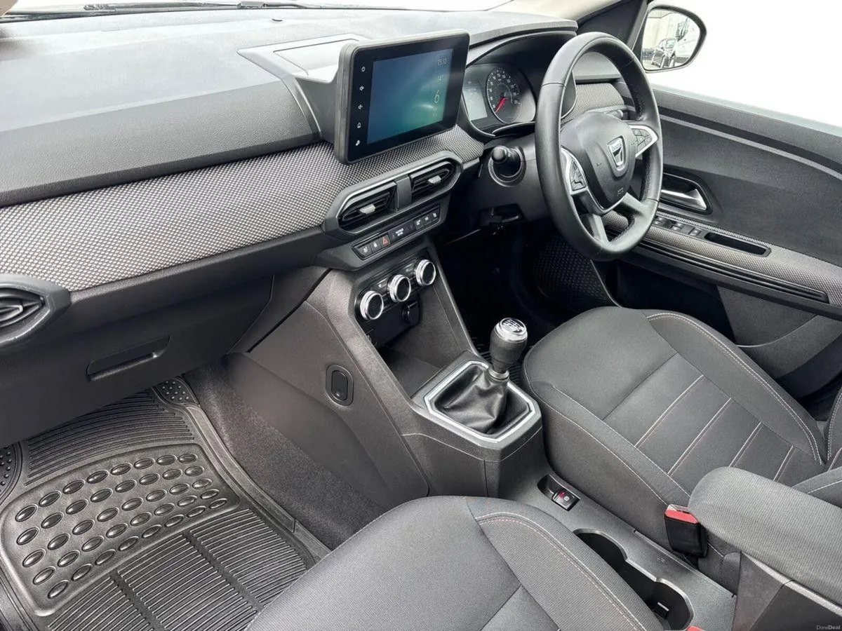 Dacia Jogger TCe 110 Extreme SE - Image 3