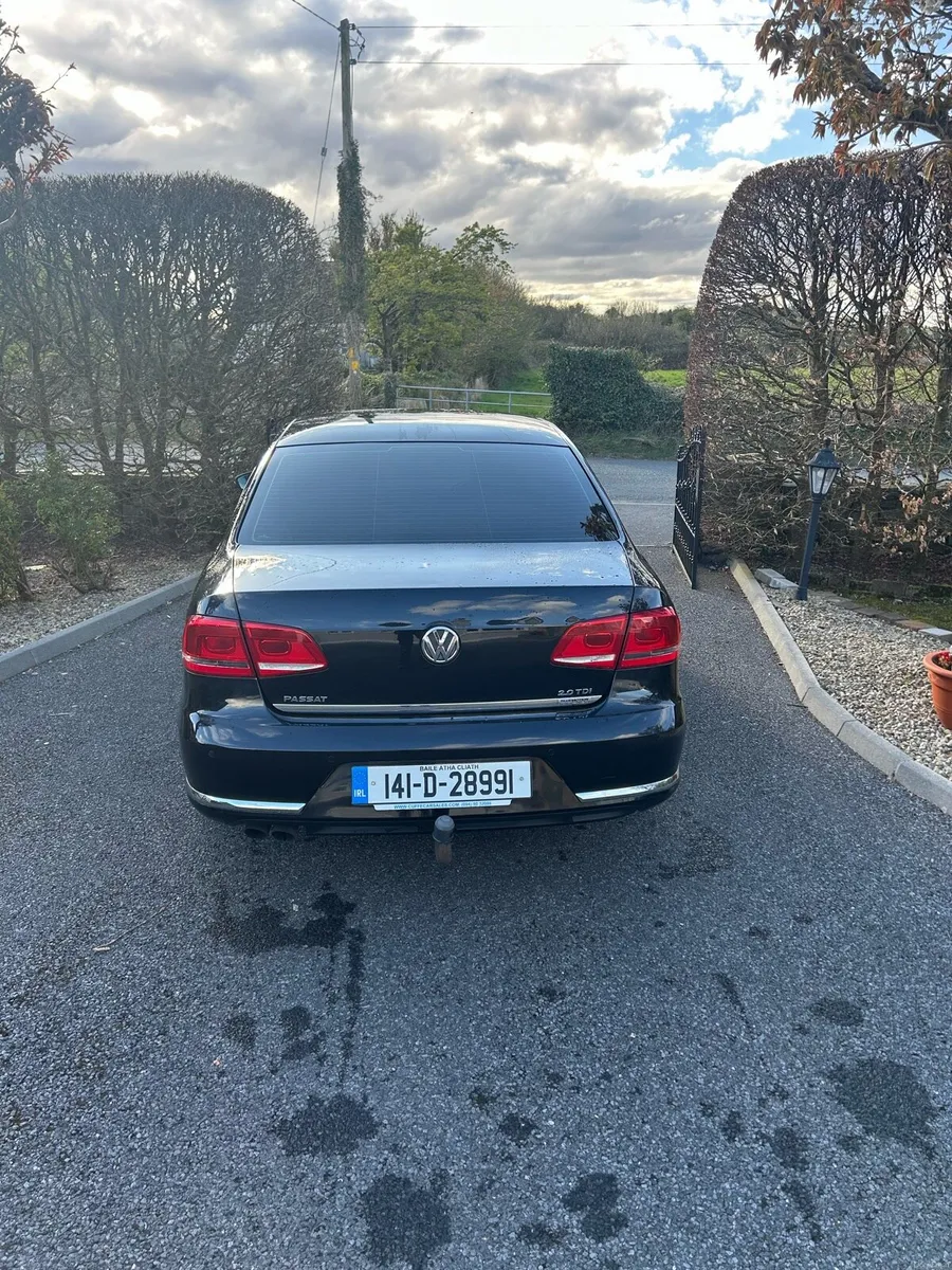 Volkswagen Passat - Image 4