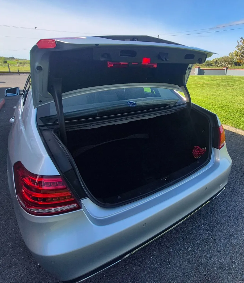 Mercedes-Benz E-Class AMG - Image 2