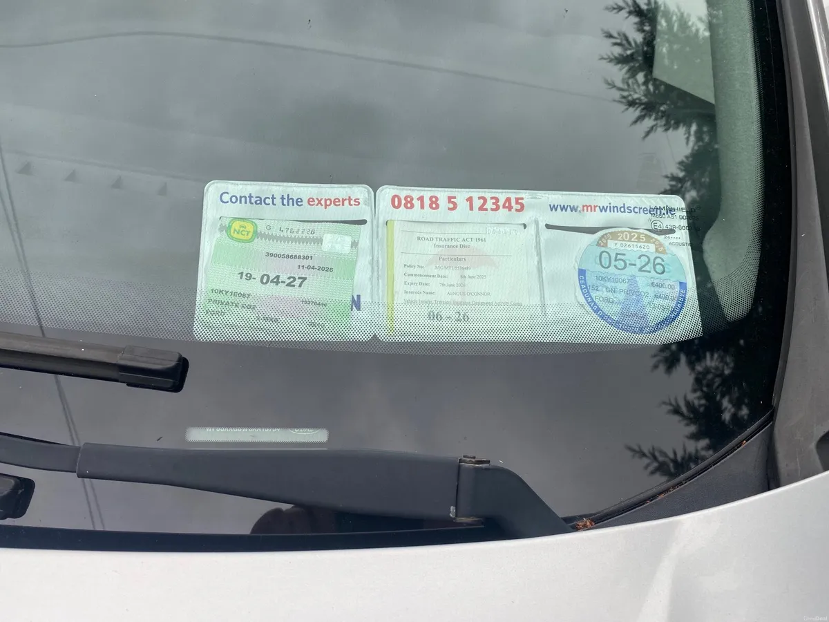 Ford S-Max 2010 - Image 2