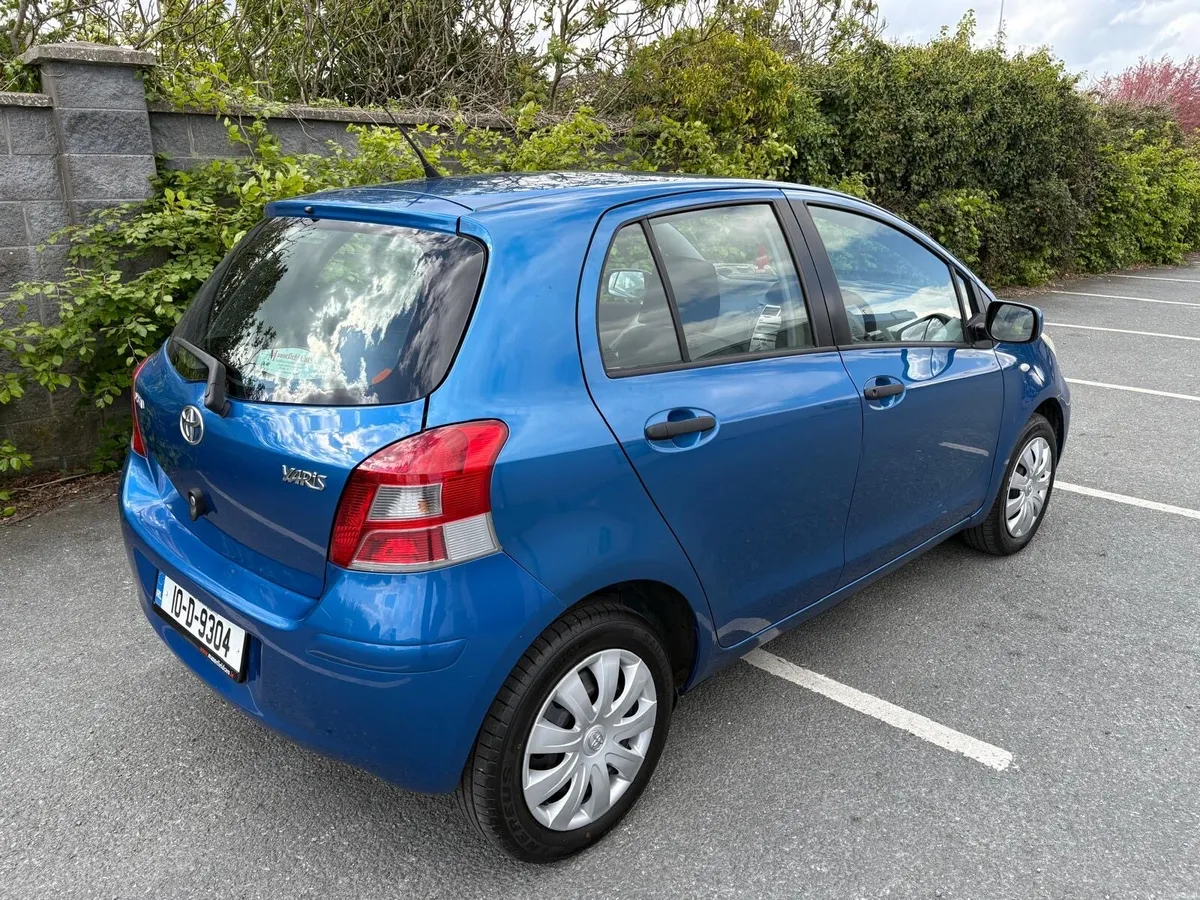 2010 Toyota Yaris - Image 3