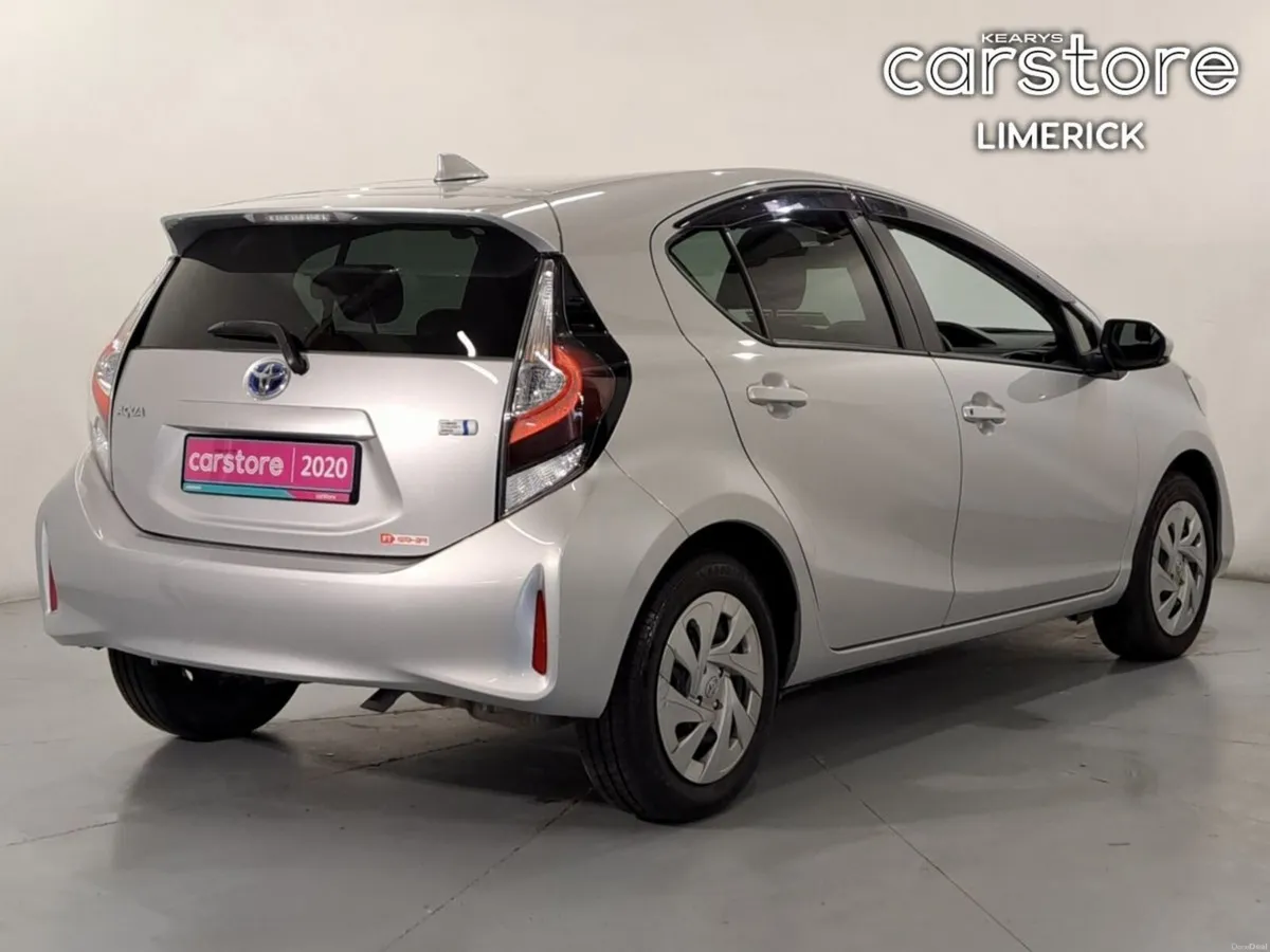 Toyota Aqua 1.5 - Image 3