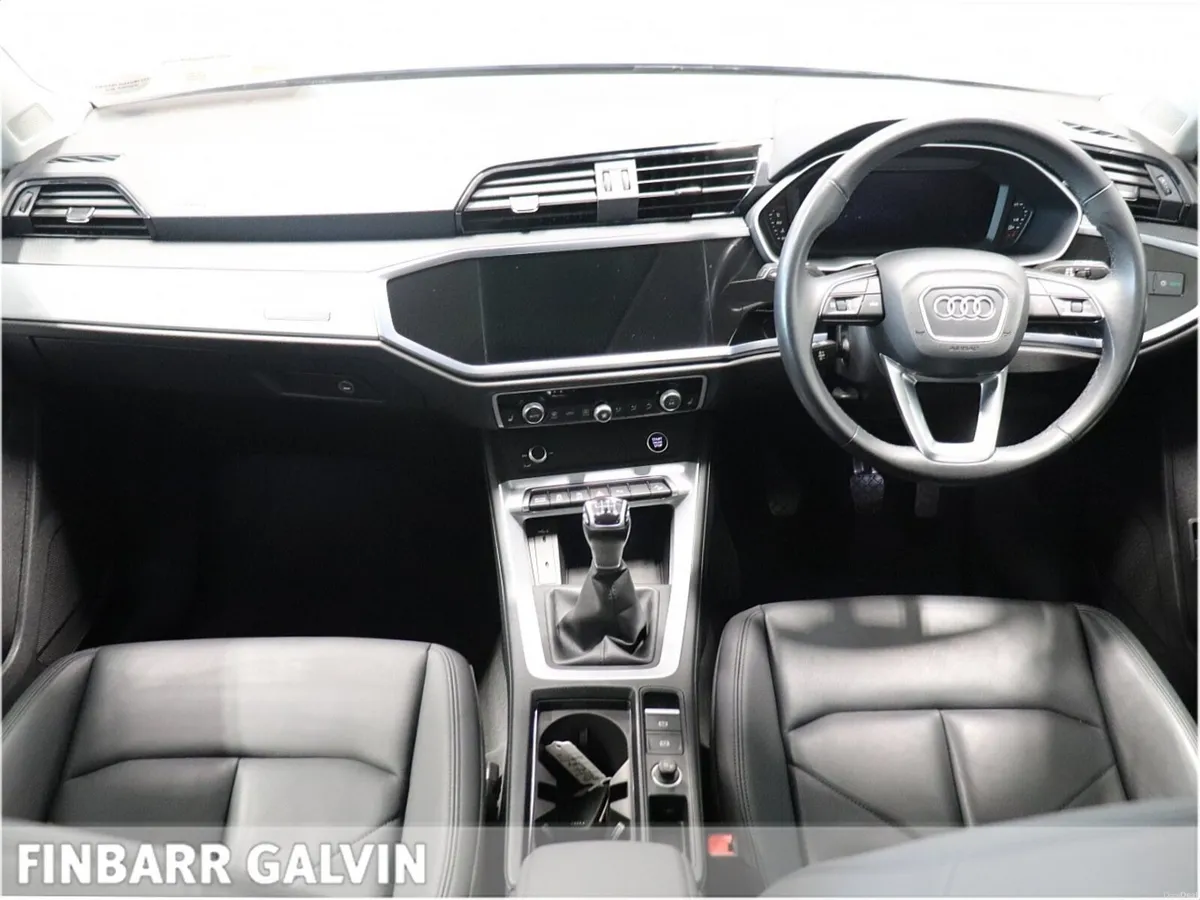 Audi Q3 35 TDI 150HP SE - Image 4