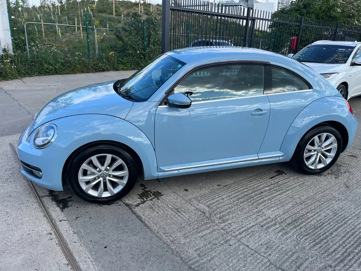 VOLKSWAGEN BEETLE 2013, 1.2 TSI AUTO LEATHER - Image 4
