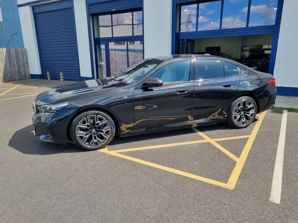 BMW i5 BIG SPEC - Image 4