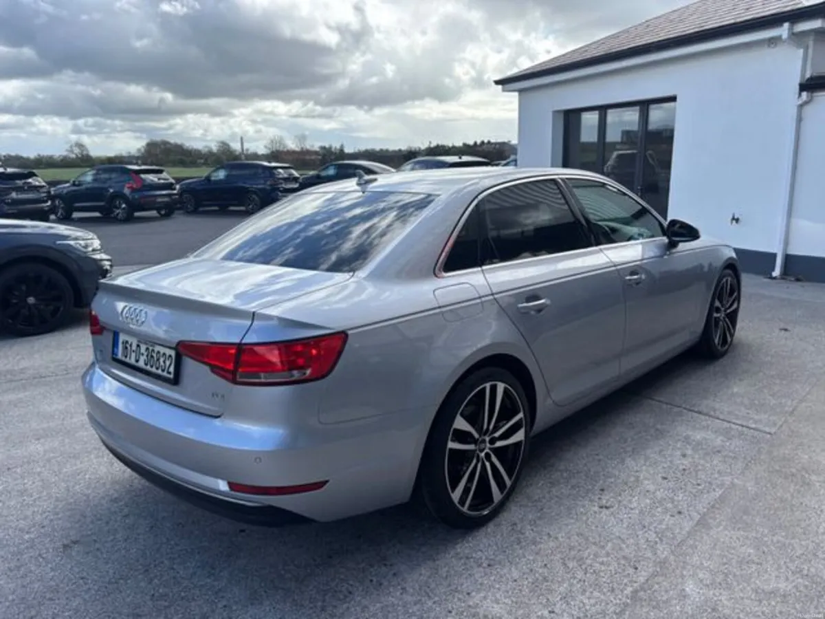Audi A4 2.0 TDI 150 S T SE Ultra 4DR A - Image 4