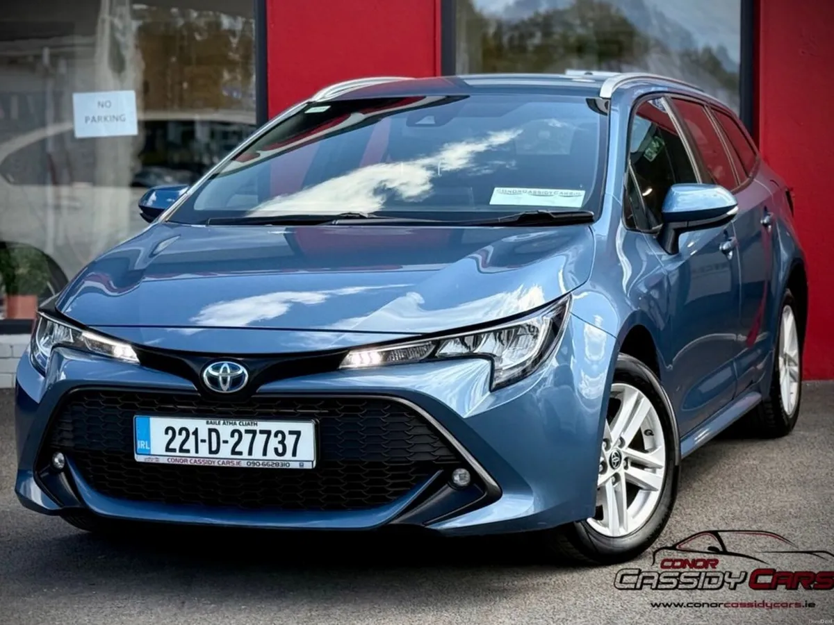 Toyota Corolla Hybrid Luna Auto // SAME DAY FINANC - Image 1