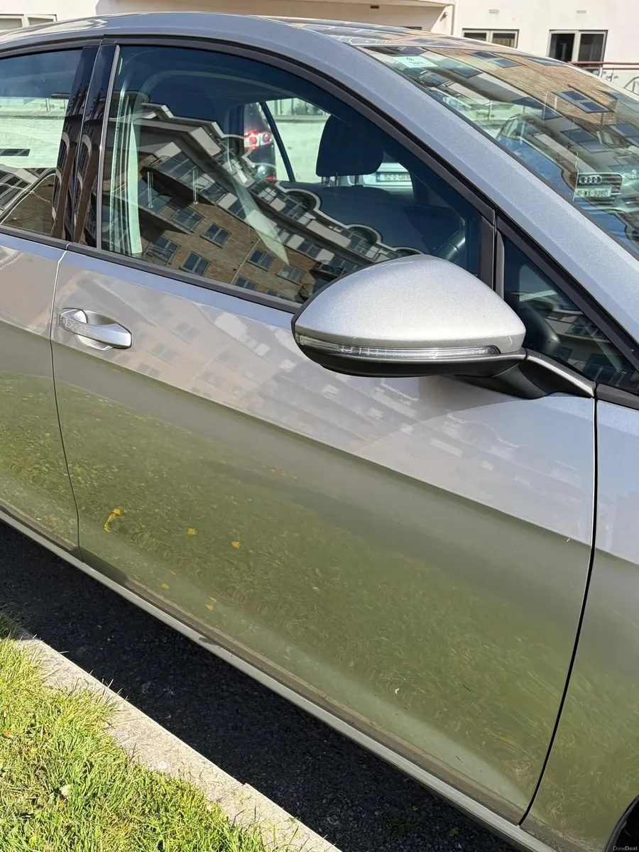 Volkswagen Golf 2015 - Image 2