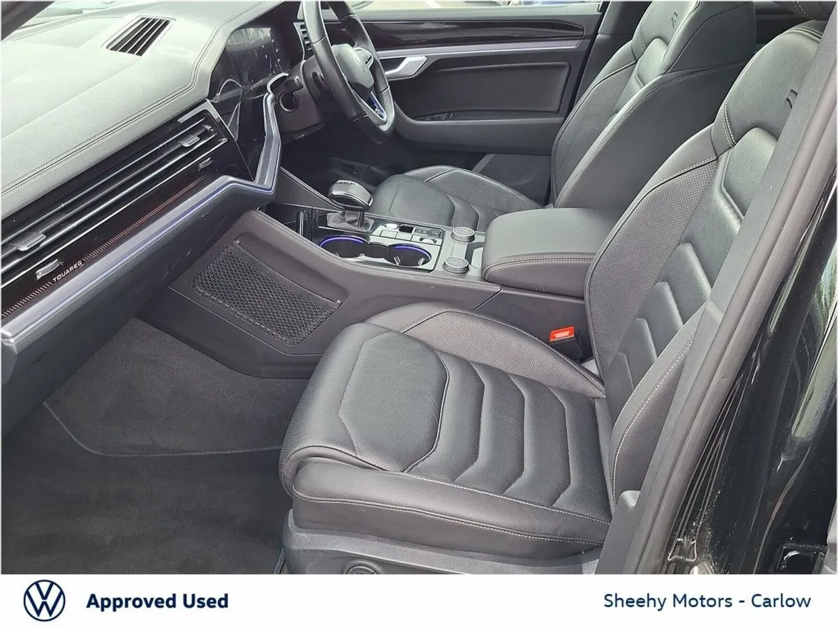Volkswagen Touareg 3.0TSI R PHEV 462HP DSG 5DR - Image 4