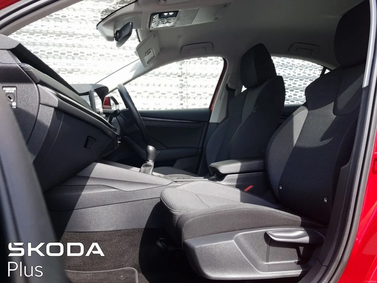 Skoda Octavia OCTAVIA AMB 1.0TSI 110HP - Image 3