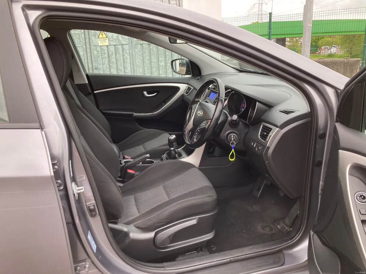 2014 Hyundai i30 1.6 Diesel Deluxe - Image 4