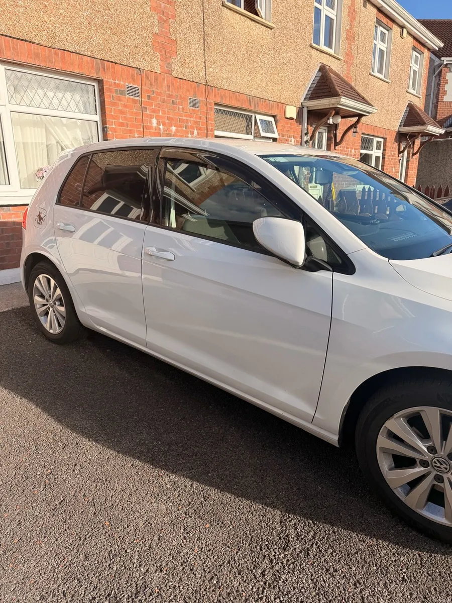 AUTOMATIC  Golf TSI  * Low mileage* - Image 2