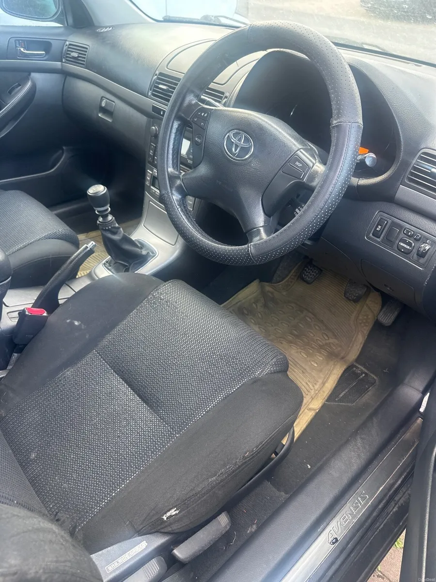 Toyota Avensis 2008 - Image 2