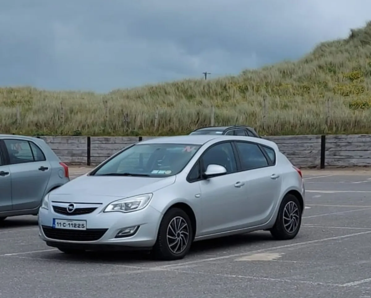 2011 Opel Astra - Image 4