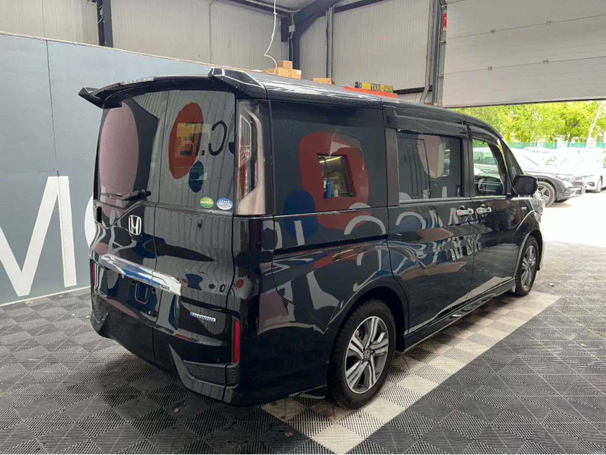 Honda Stepwagon 2019 HONDA STEPWAGON G HYBRID SENS - Image 2