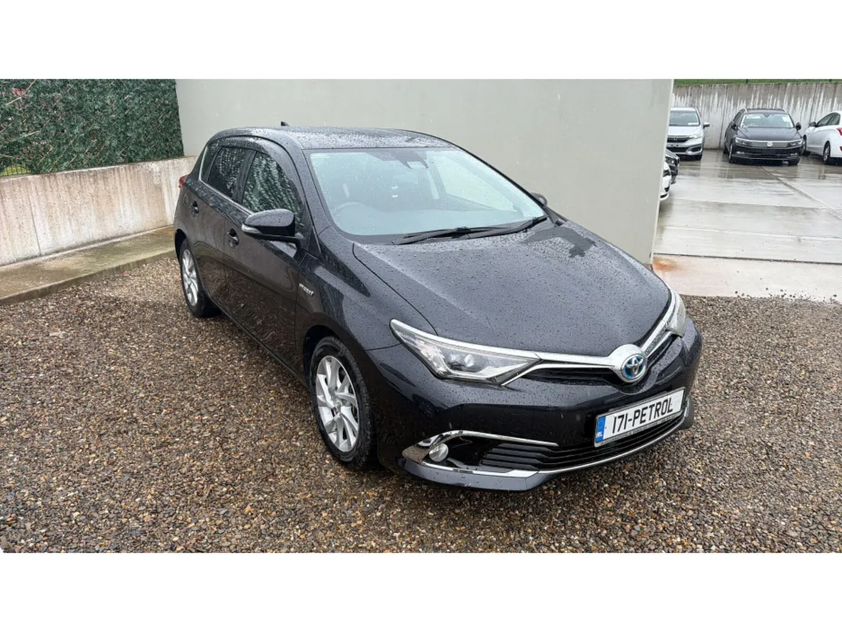 Toyota Auris 1.8 HYBRID ICON - Image 1