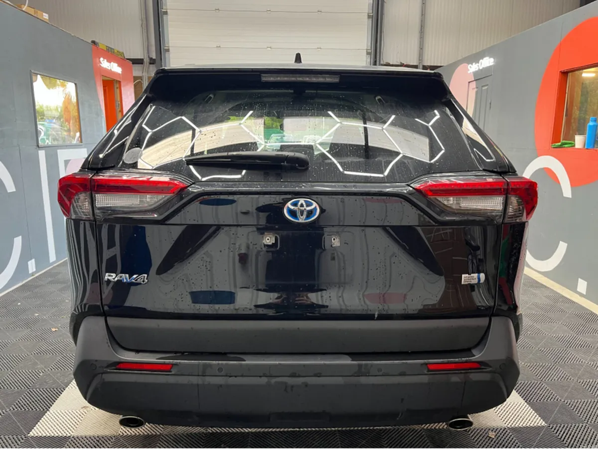 Toyota RAV4 €37950! 2023 TOYOTA RAV4 HYBRID X 2.5 - Image 3