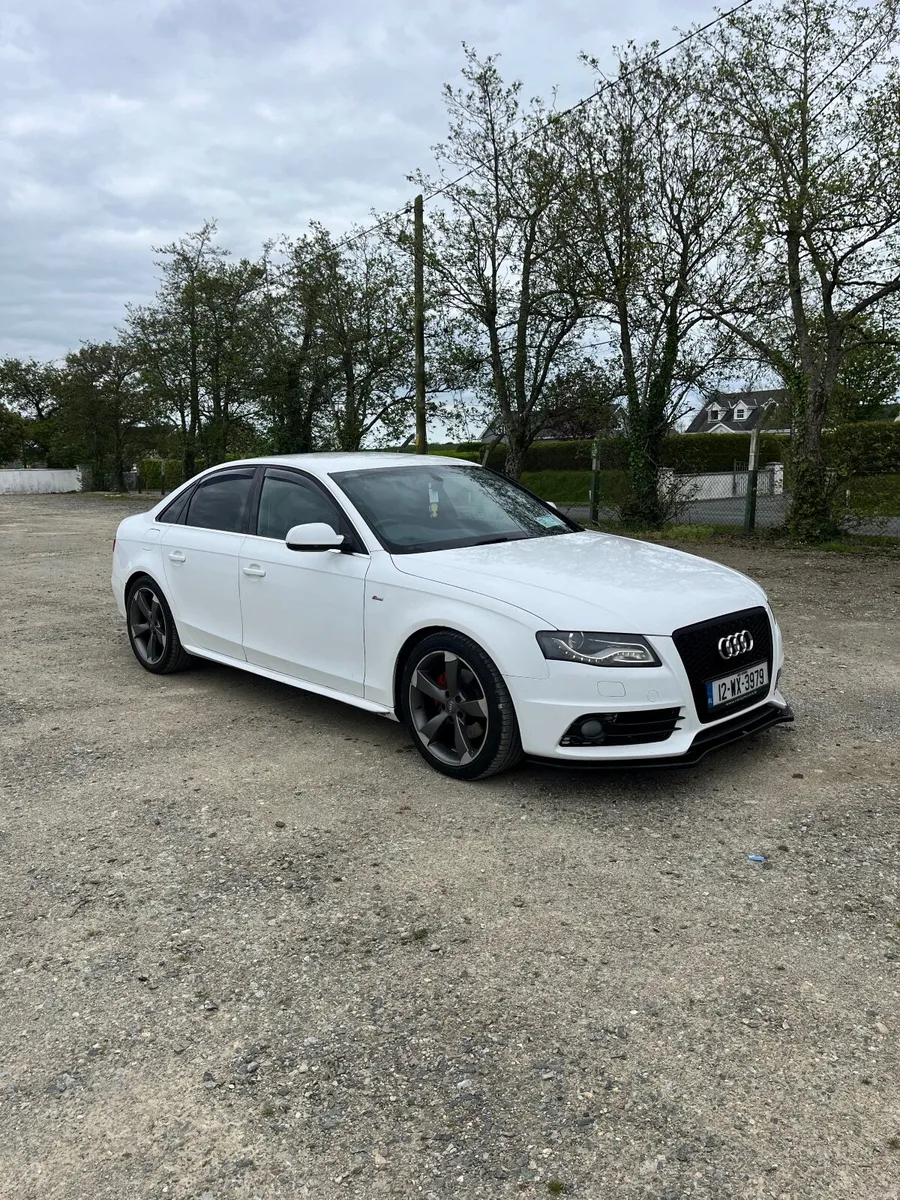 Audi A4 2012 - Image 1