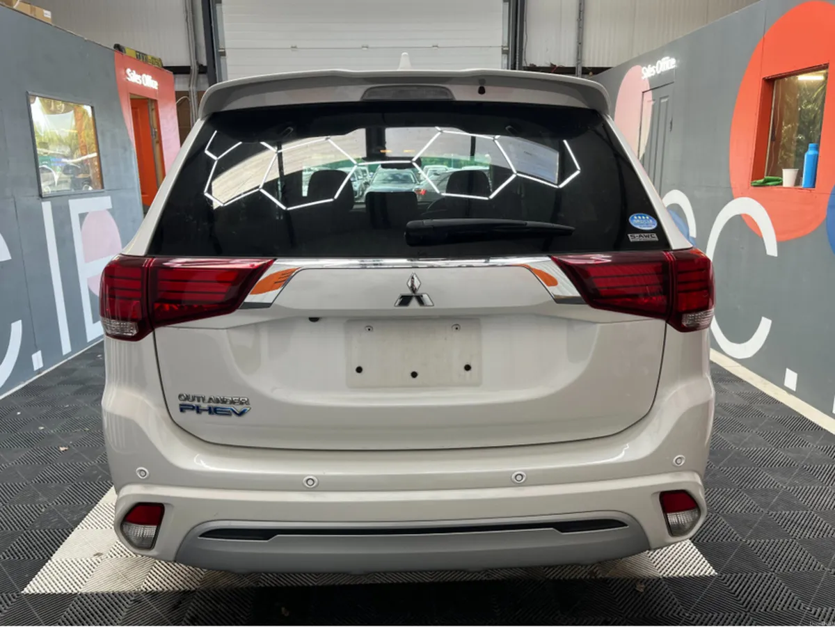 Mitsubishi Outlander 2019 MITSUBISHI OUTLANDER 2.4 - Image 3