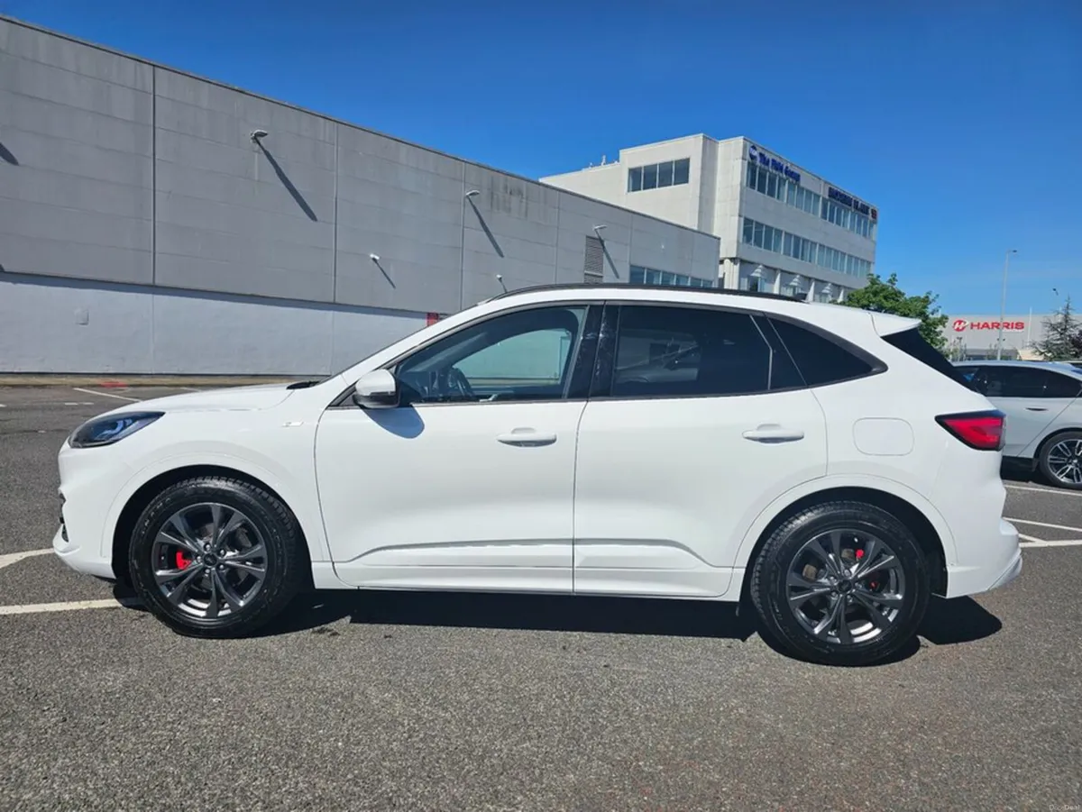 Ford Kuga ST - LINE, 1.5 TDCI, LOW MILEAGE, DEALER - Image 3