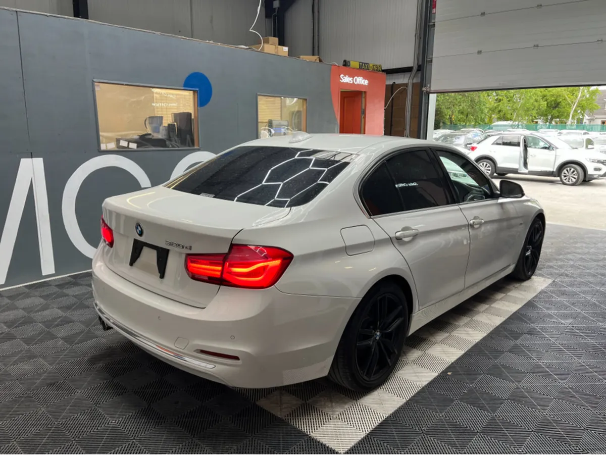 BMW 3-Series 2016 BMW 320D LUXURY 2.0 AUTOMATIC / - Image 4