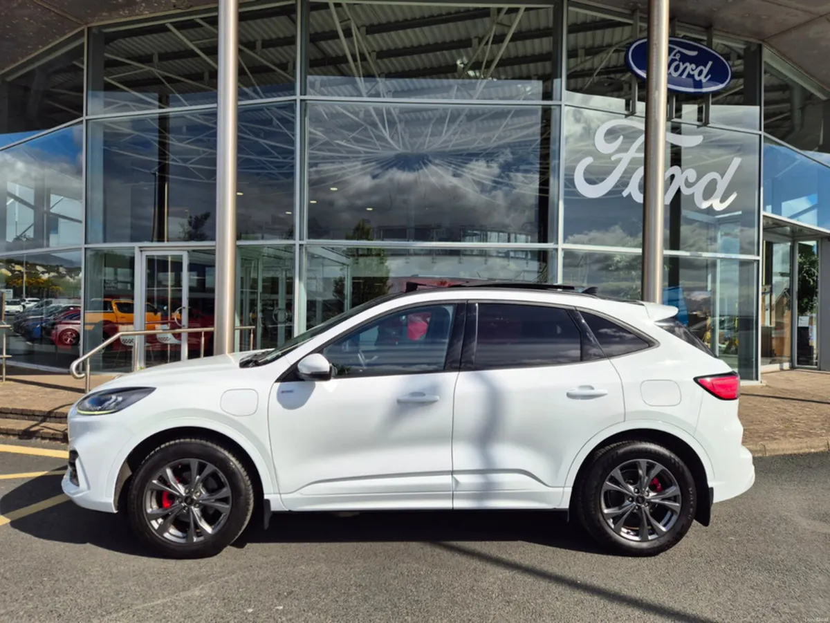 Ford Kuga ST-LINE 2.5 PHEV 225PS PHEV AUTO - Image 2