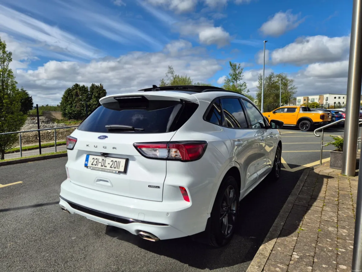 Ford Kuga ST-LINE 2.5 PHEV 225PS PHEV AUTO - Image 4