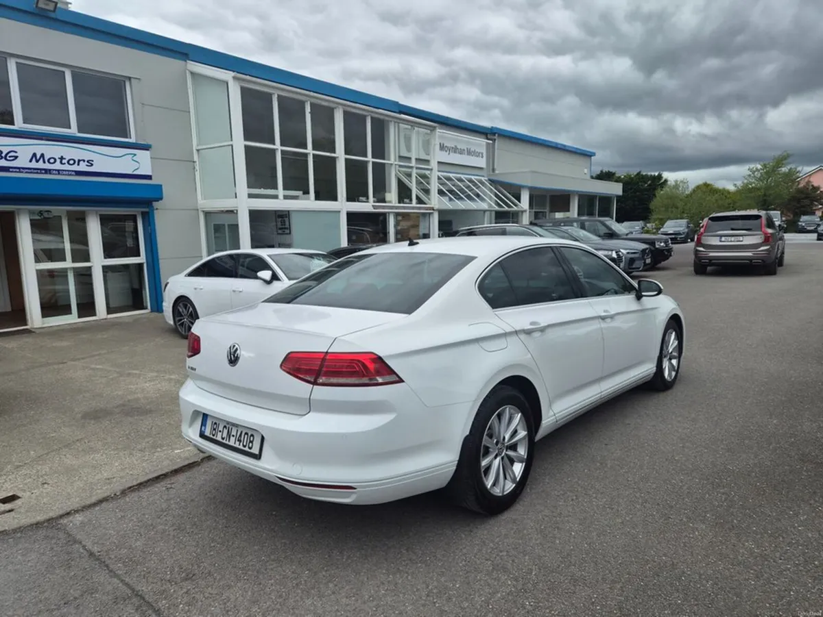 Volkswagen Passat 2.0 TDI SE Business BMT 150PS 4D - Image 2