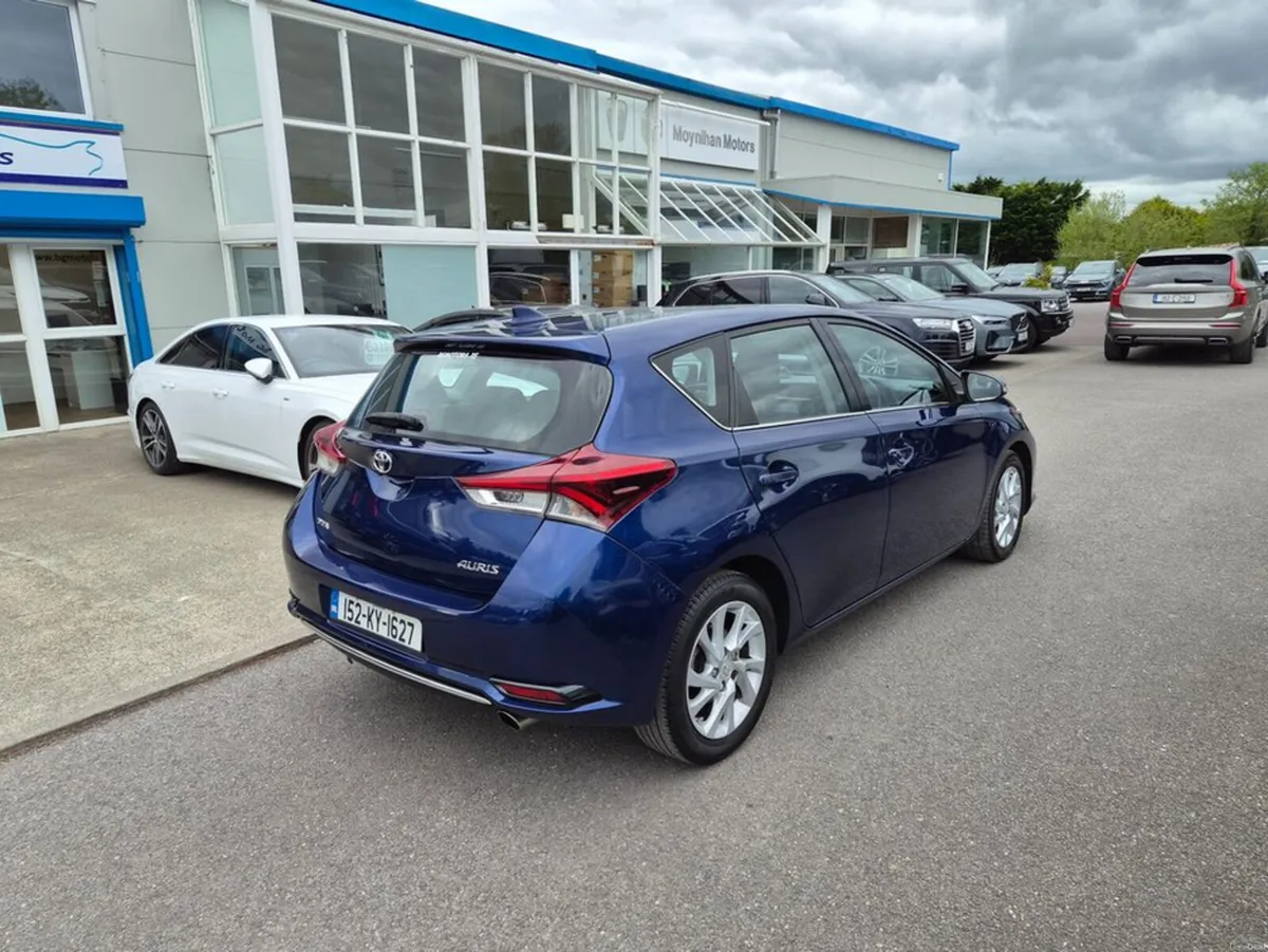 Toyota Auris 1.6 D4D Business EDT TSS 110BHP 5DR - Image 2