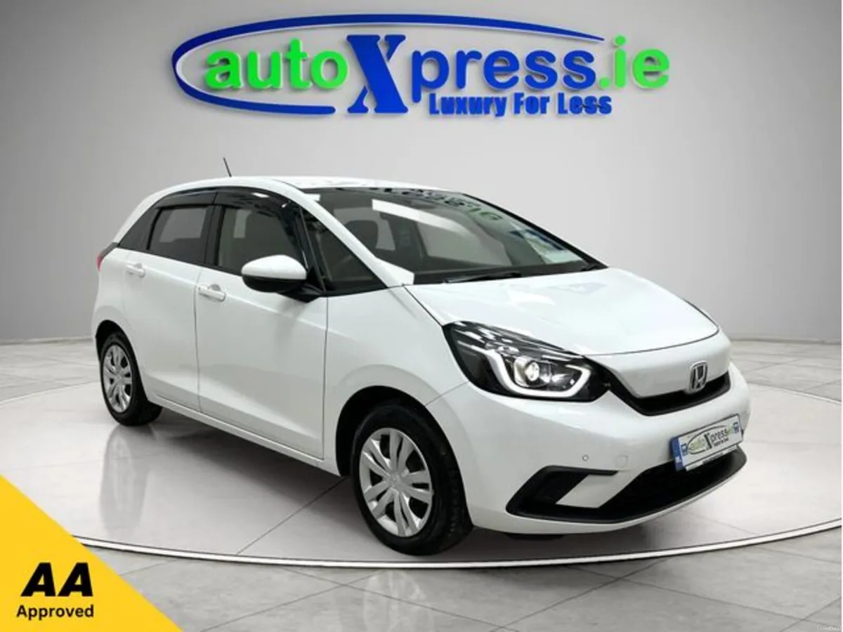 Honda Fit 1.5 Automatic, Reversing camera - Image 1