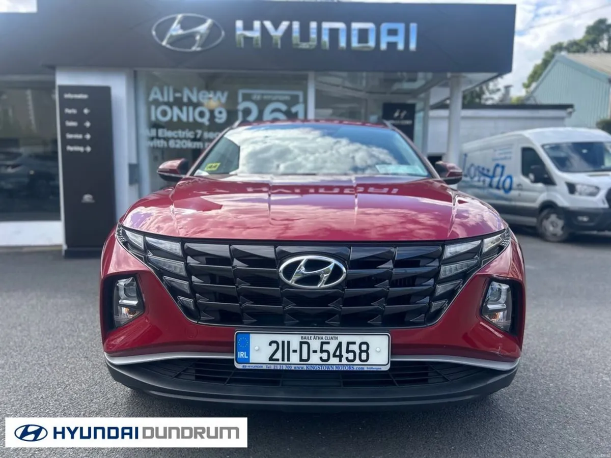 Hyundai Tucson ix35 Executive HEV 5DR Auto - Image 2