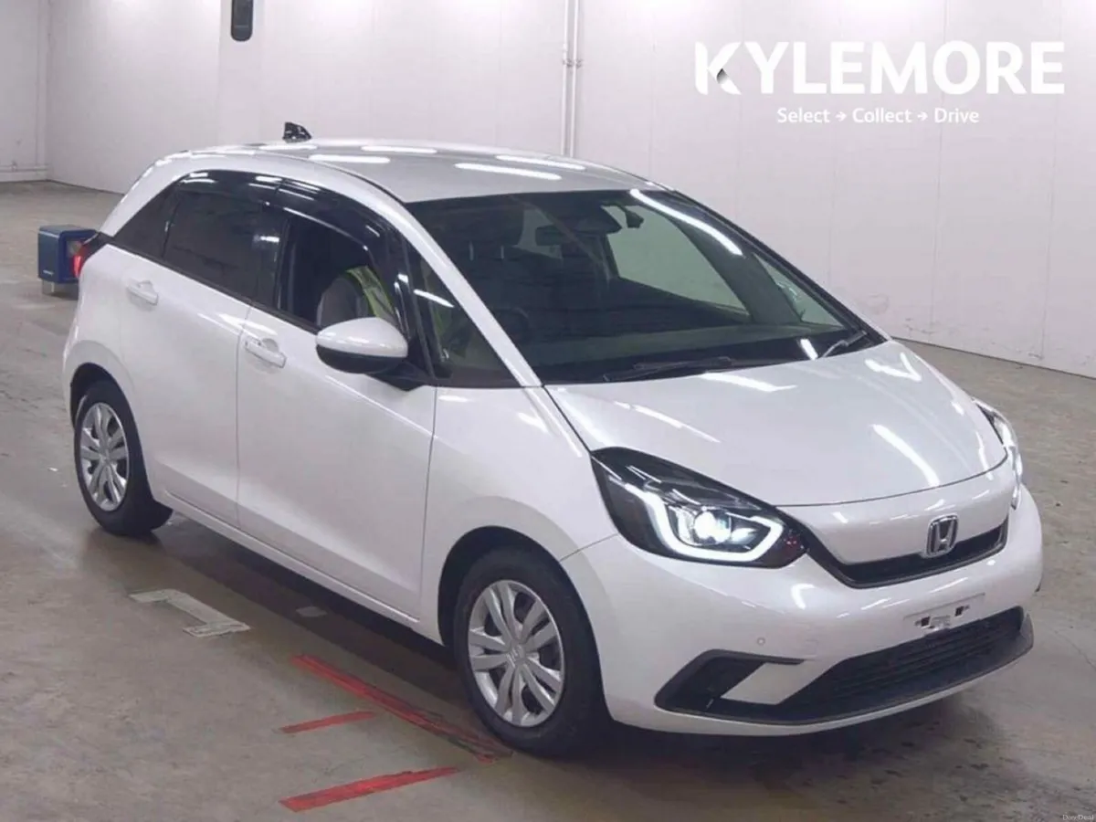 Honda Fit 1.5 HYBRID - REAR CAMERA - Image 1