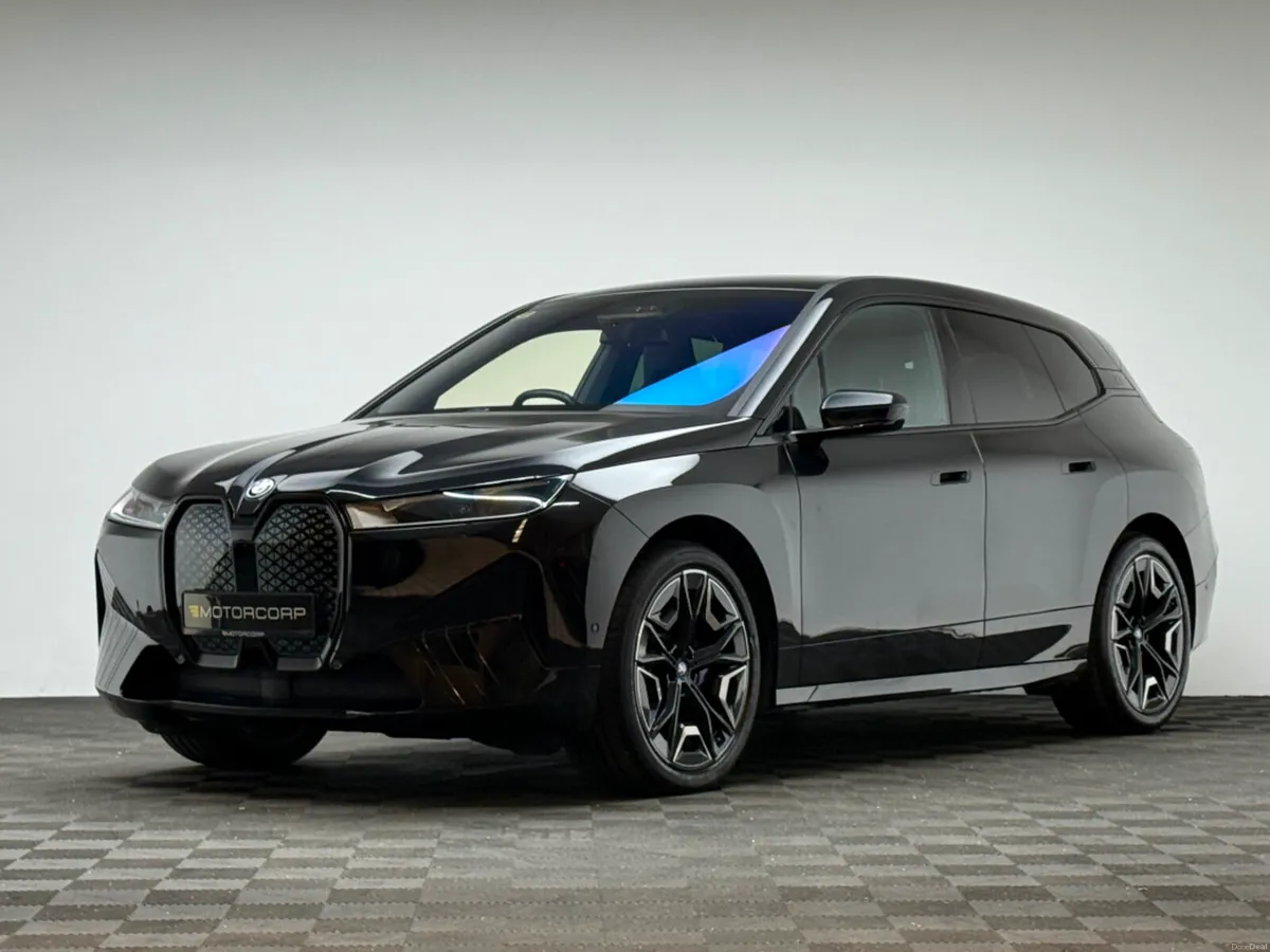 BMW iX 40 M SPORT XDRIVE - Image 3