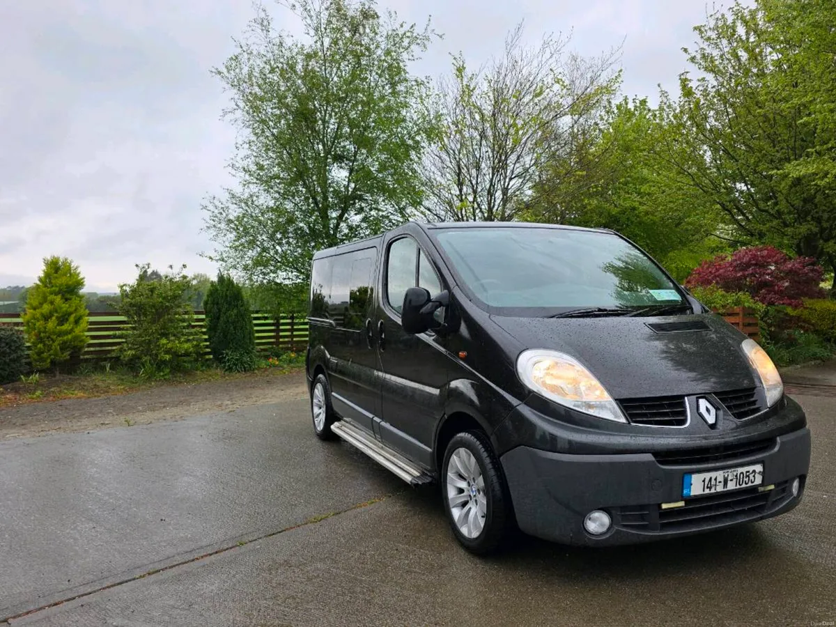 Renault trafic 2.0 dci minibus - Image 3