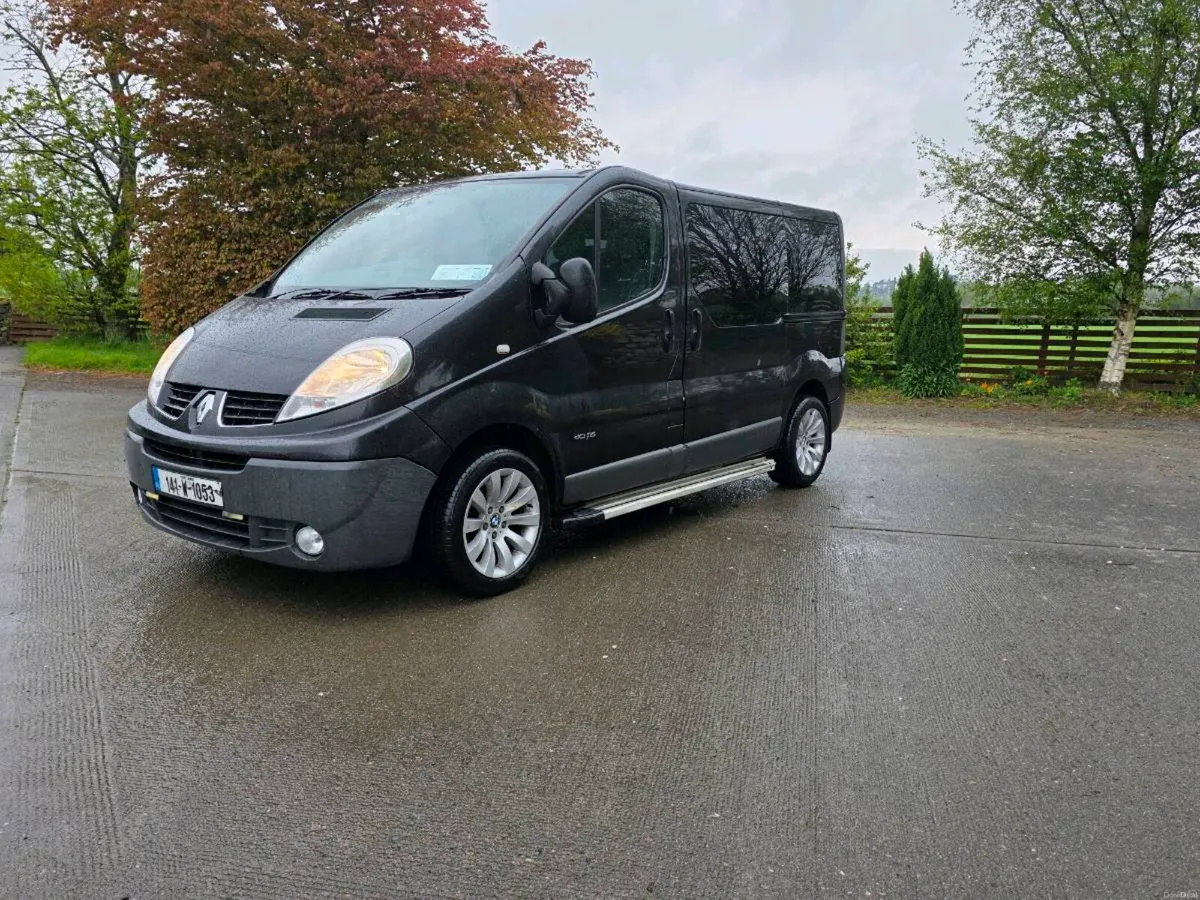 Renault trafic 2.0 dci minibus - Image 4