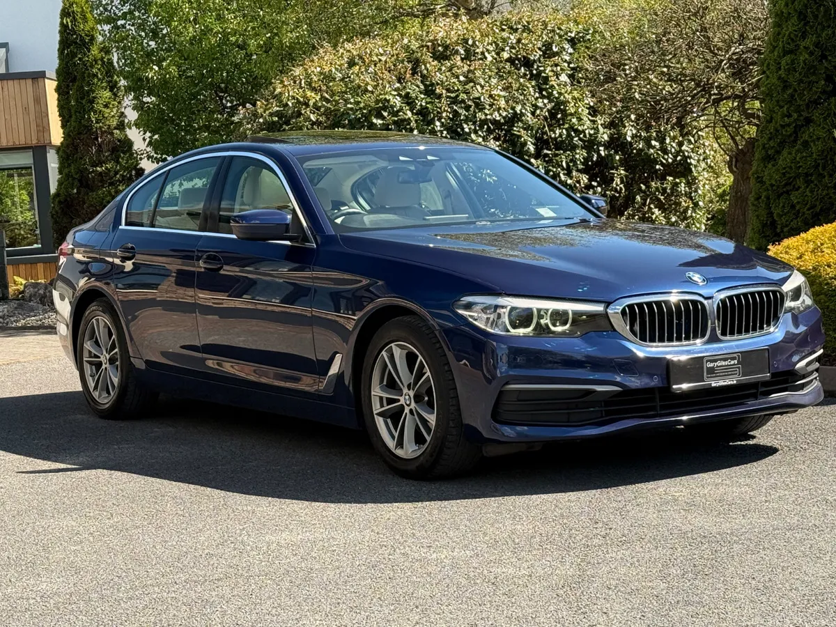 *Sunroof* Immaculate 202 BMW 520i! - Image 1