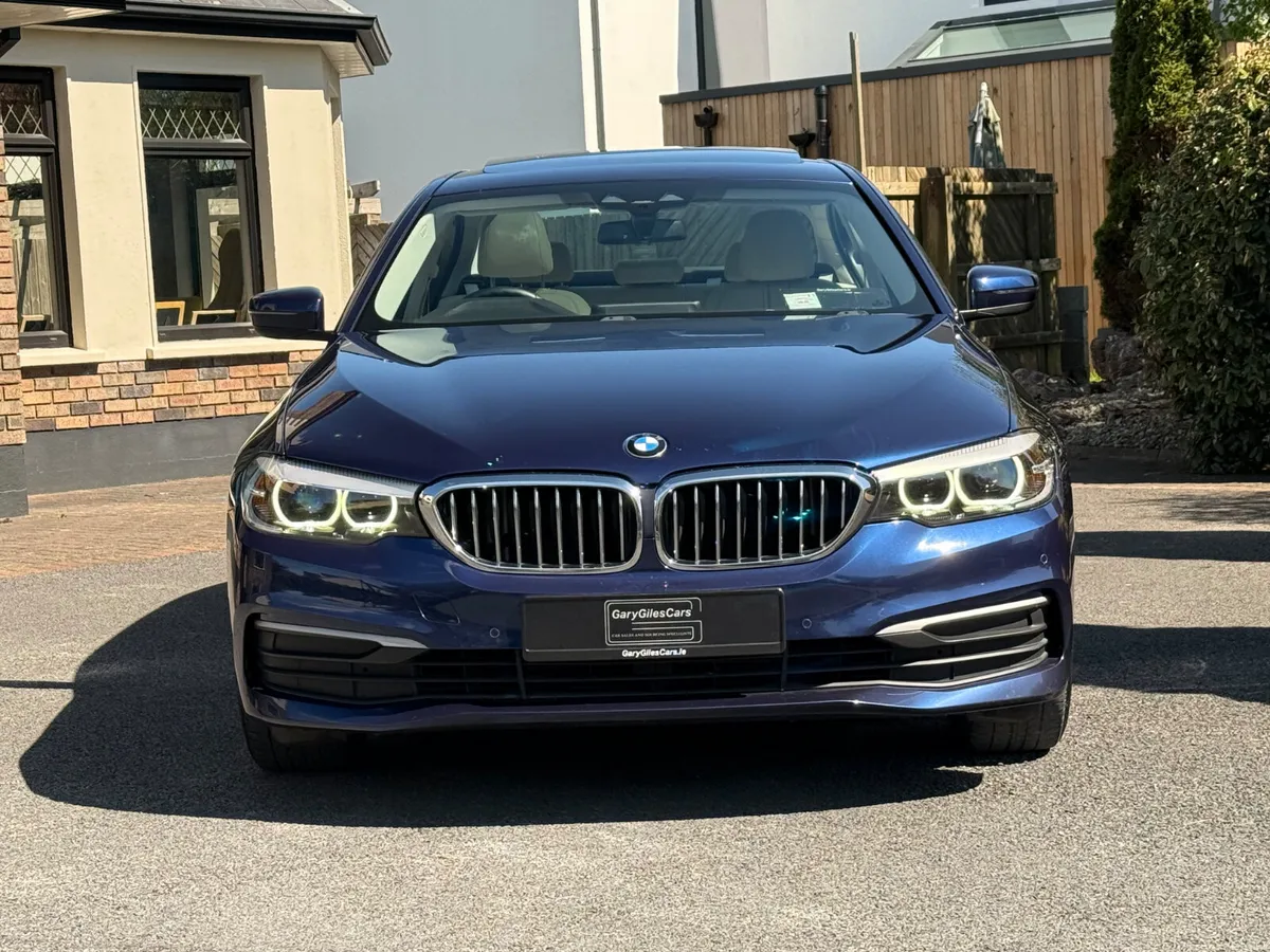 *Sunroof* Immaculate 202 BMW 520i! - Image 2
