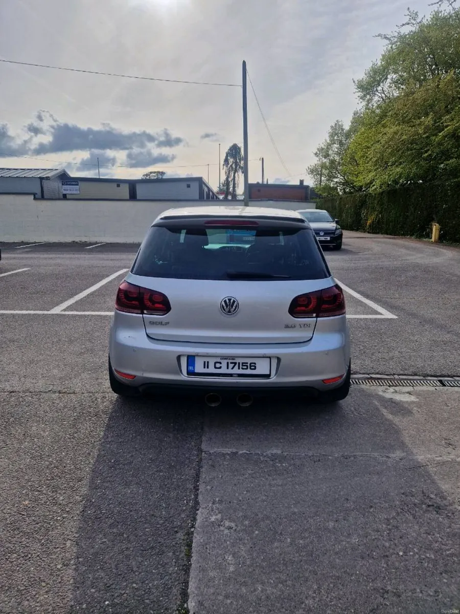 Volkswagen golf - Image 1