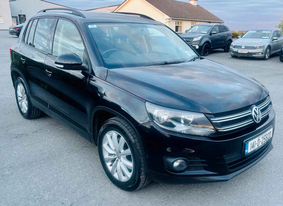 2014 Volkswagen Tiguan 2.0L TDI  LOW KMS - Image 1